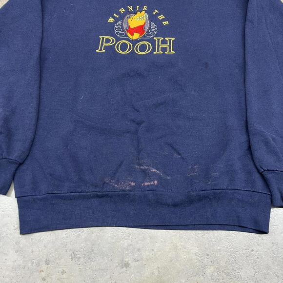 vintage winnie the pooh disney flower spell out crewneck size large - Picture 2 of 4